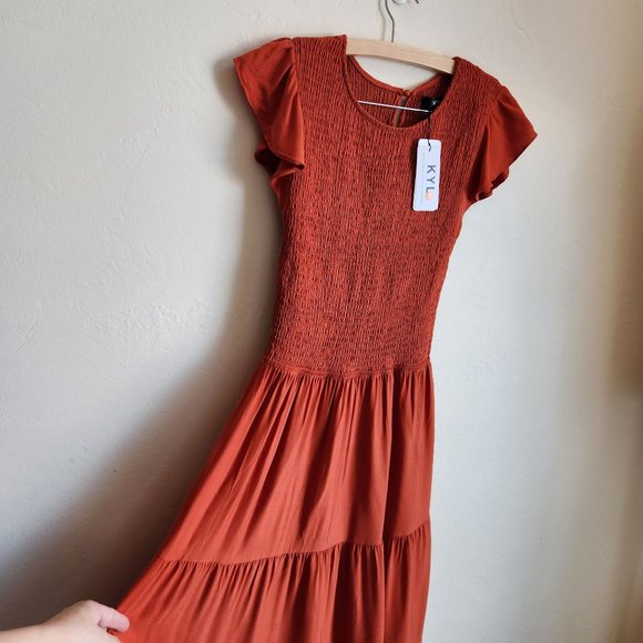 NEW! KYL smocked tiered dress with short ruffle sleeves in rust orange Size M - Picture 5 of 13